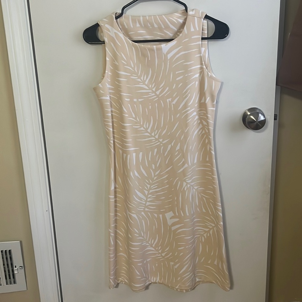 Mahi gold XS women’s tan& cream sleeveless dress